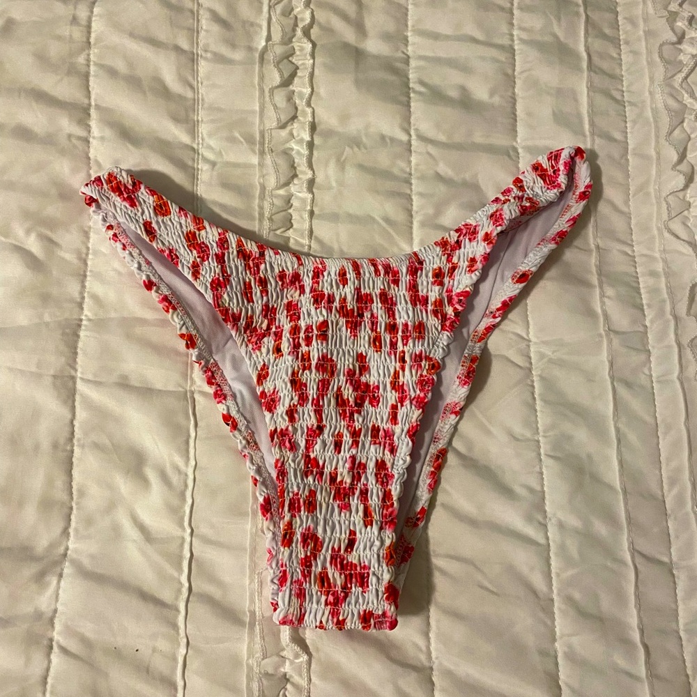 Bikini bottoms